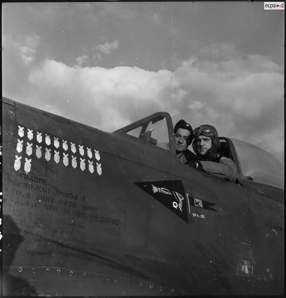 P-47D-thunderbolts-of-groupe-de-chasse-i-4-v0-4d2o99wc2cjg1