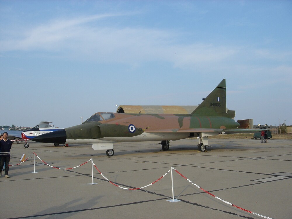 Greek_F-102_Delta_Dagger_1