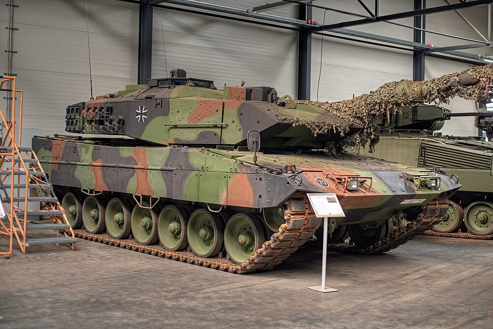 Leopard_2_TVM_(51443618668)