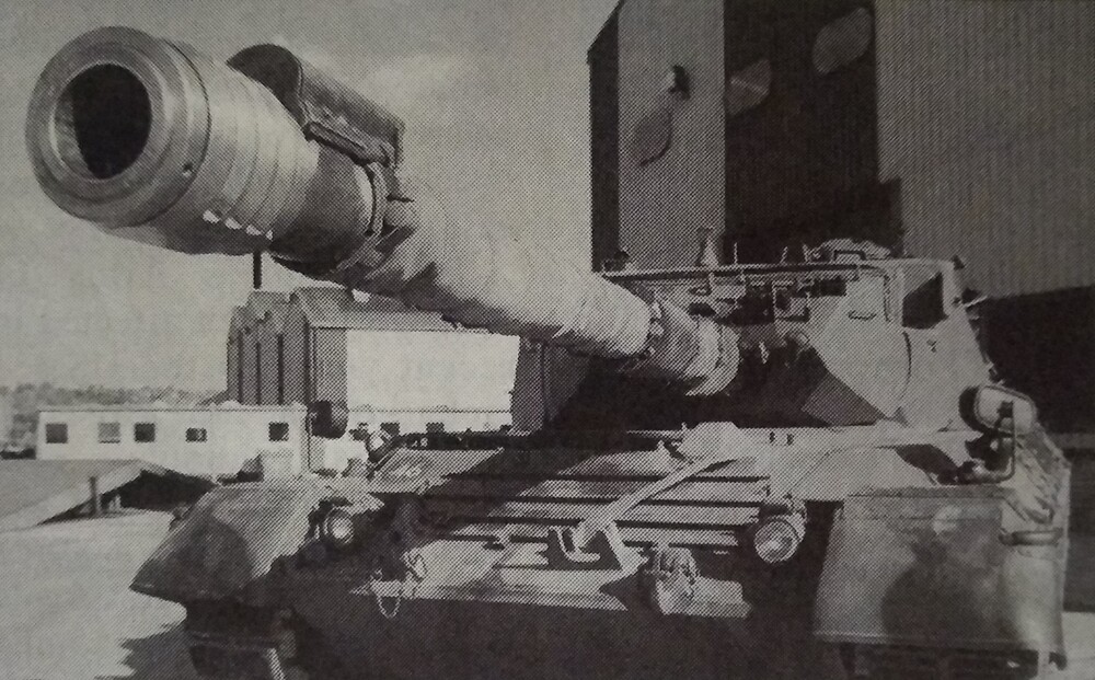 Leopard C1 Royal Ordnance 105mm IWS