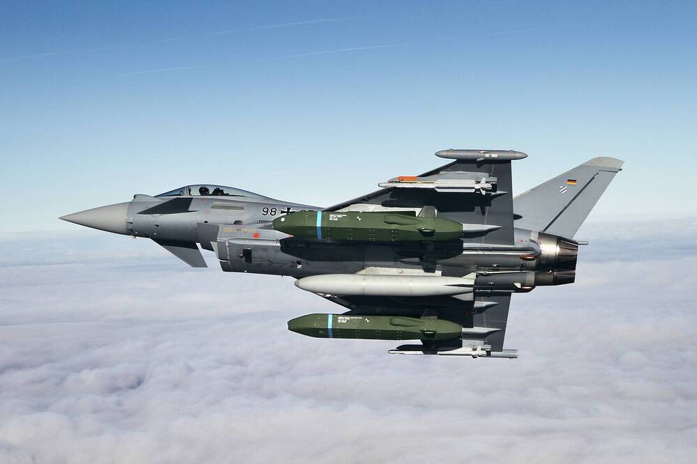 eurofighter-typhoon_flight-tests-with-taurus-kepd-350-missile-started_c_j-gietl_copyright-airbus-ds