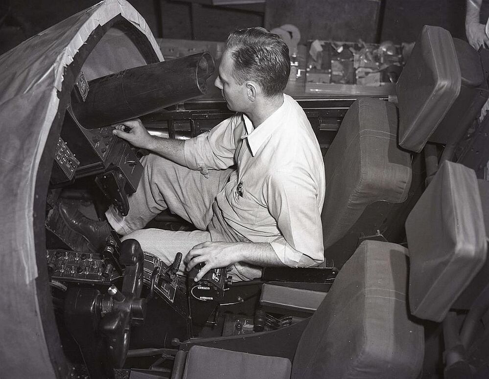 Curtiss-Wright_XF-87_Blackhawk-mockup-11