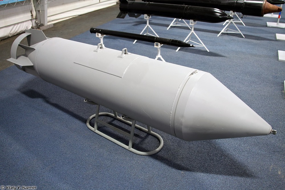 RBK-500_AO-2,5RT_aerial_bomb_in_Park_Patriot_01