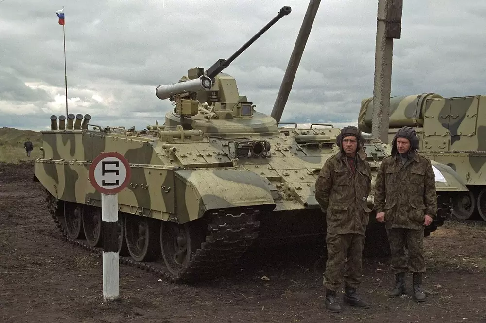 russian-btr-t-heavy-apc-ifv-v0-m42zvj6brqma1