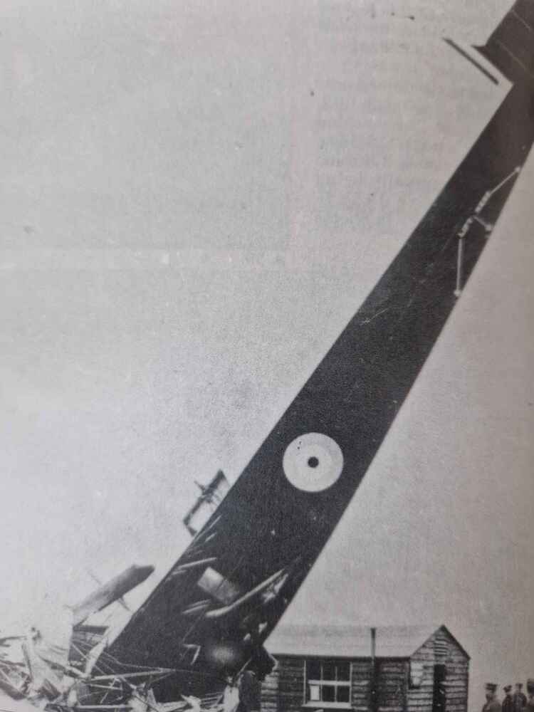 (No.2) Wrecked H.P 12 0-400 showing twin gun set up (1)