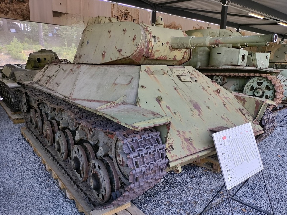 8ecd31ca8b932bbcfb9a7b2ccaeddc85ed61a7c7