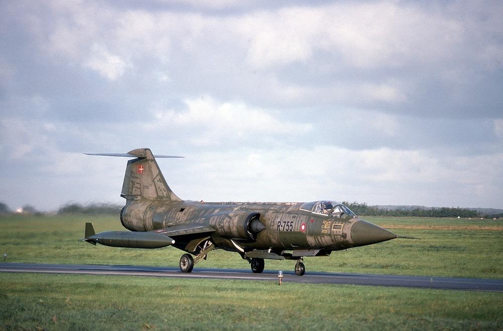 danishairpolicing03_f-104-nQx1N2