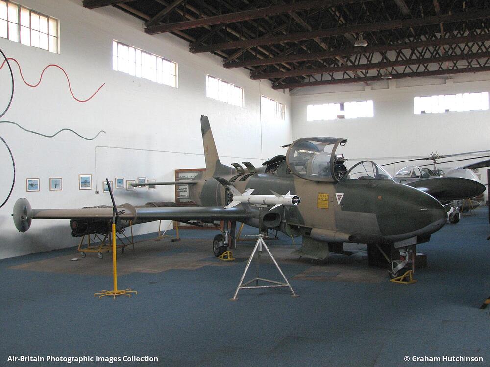 1914045-large