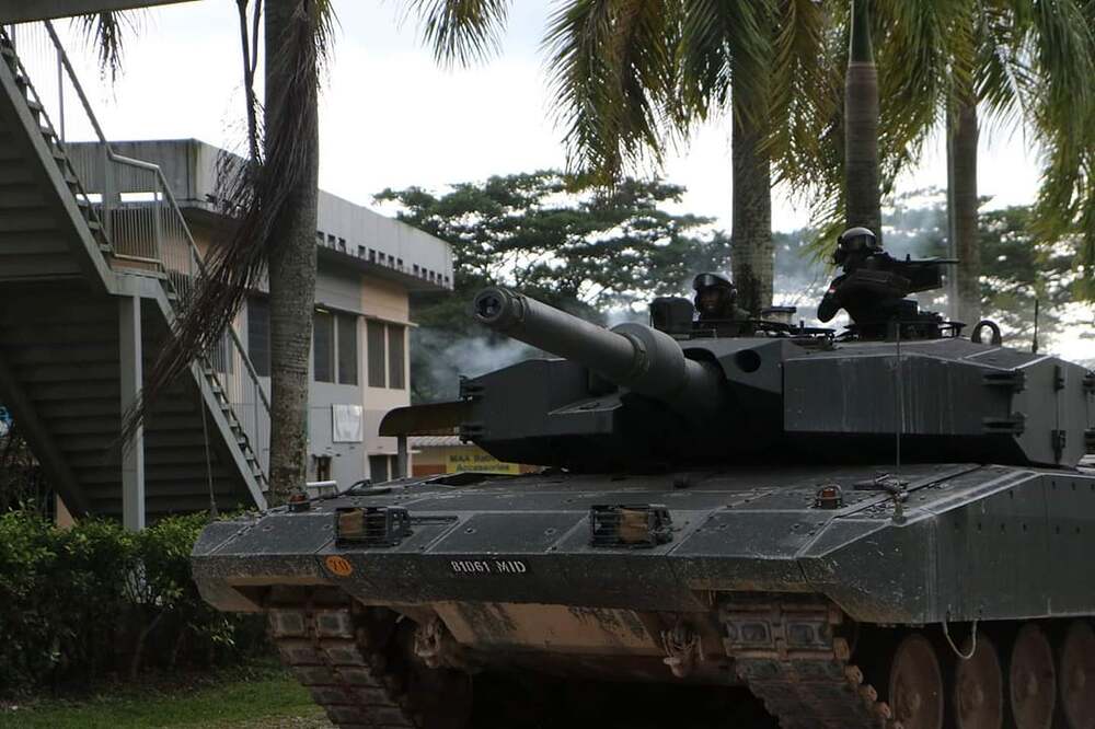 a-singapore-leopard-2sg-with-the-new-coap-sights-ids-armour-v0-skwp3tf759321