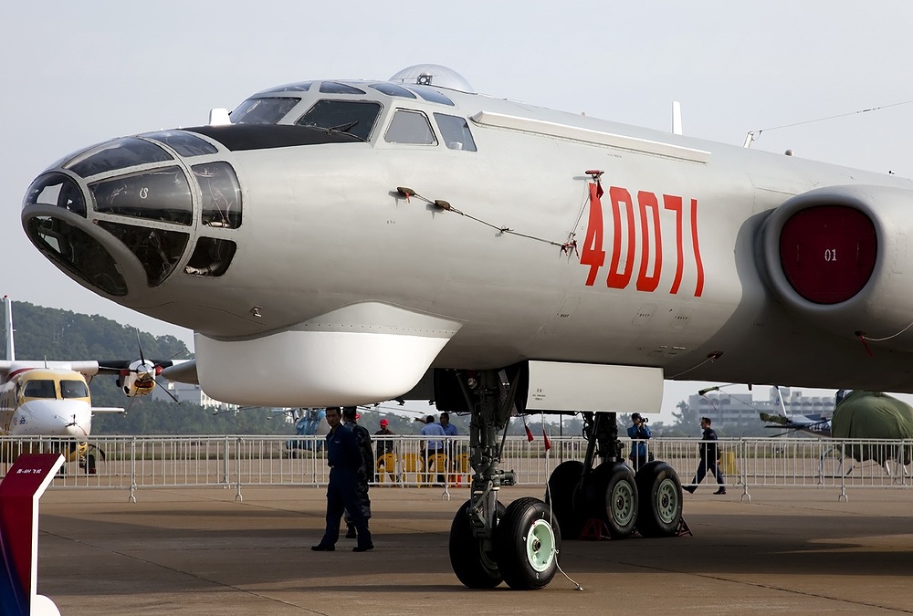 PLAAF_Xian_H-6H