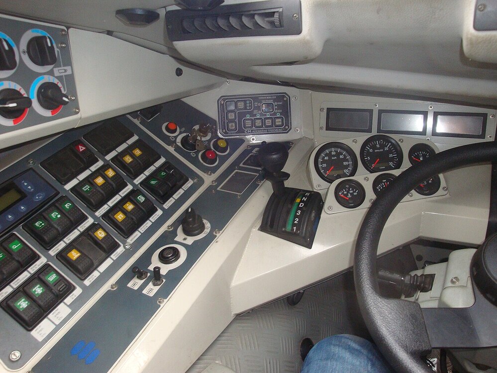 Transporter_Rosomak_inside_A_127