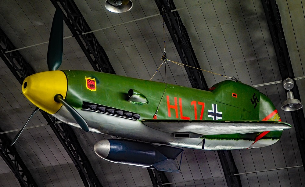 Hütter_Hü_136_Dive_Bomber_(Replica)_(44341672804)
