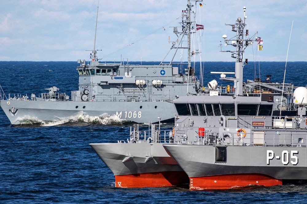 zoom-in-on-the-skrunda-and-datteln-smjrodops-j-eenling-rRfz52