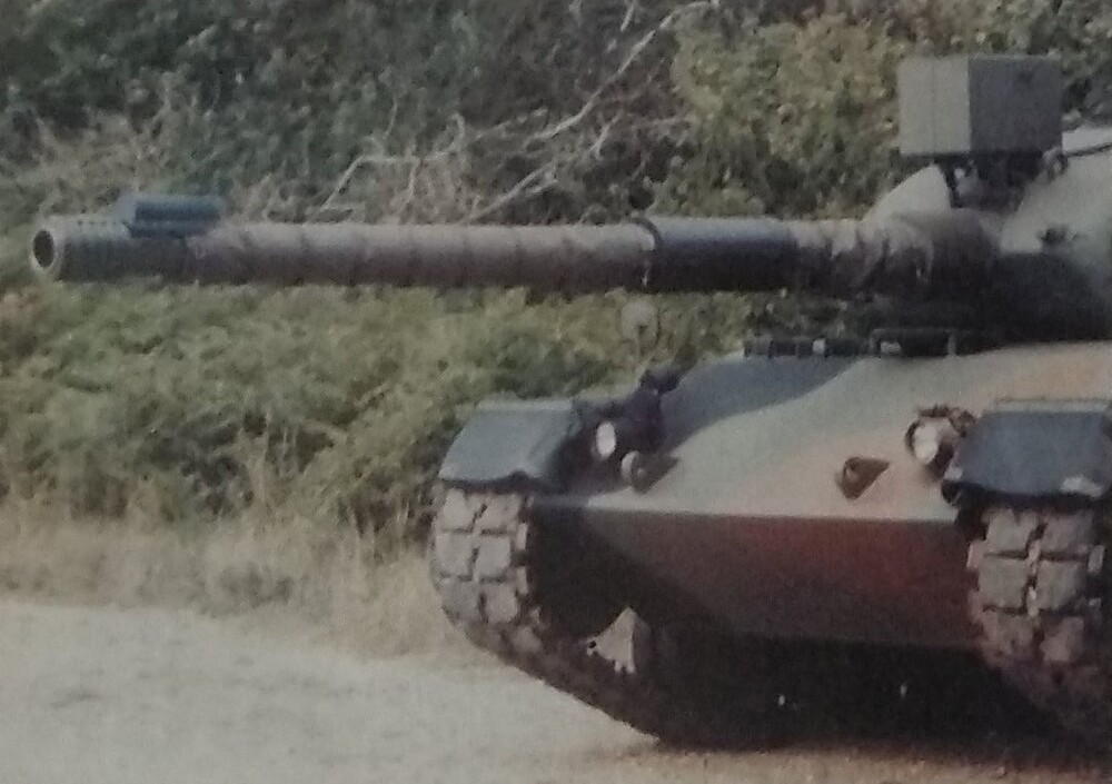 Leopard (Pre-Series) Royal Ordnance 105mm IWS 2