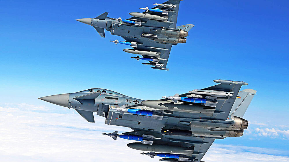 Eurofighter-zwei-in-der-luft_Bundeswehr-Stefan-Petersen-1536x864
