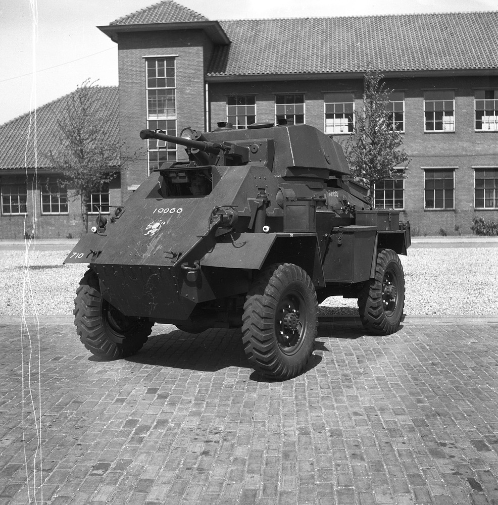 2001_157-47-G214a