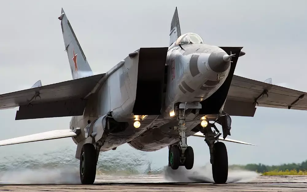 reditt-com-mig-25-foxbat