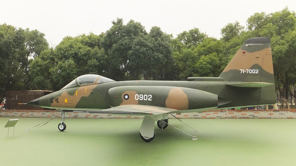 XA-3_Side_View_Oct2011