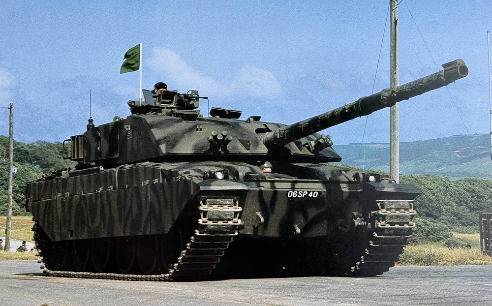 FV4030 4 Challenger 1 Pre-Series