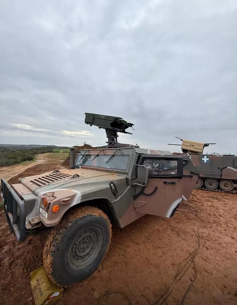 hellenic-army-hummer-and-m113-vehicles-the-latter-armed-v0-dzeu4czacmse1