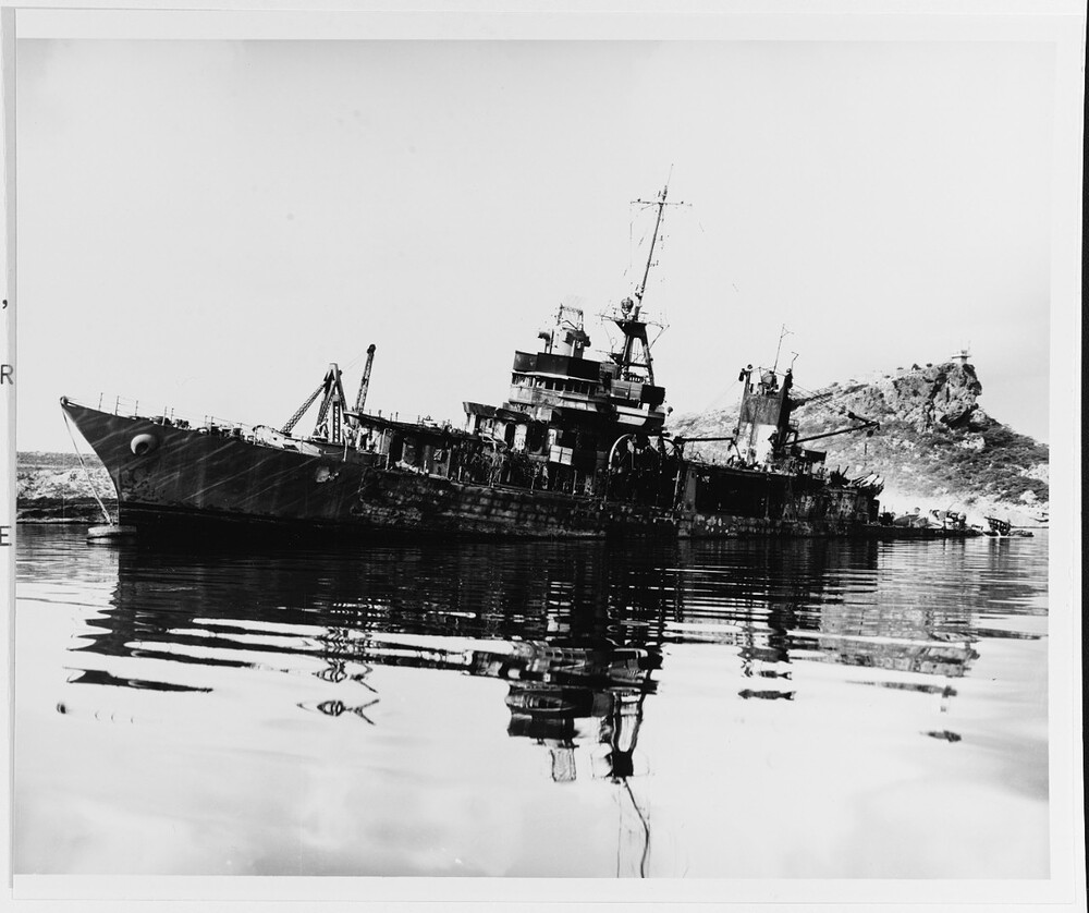 USS_Erie_(PG-50)_salvage_2_December_1942_2