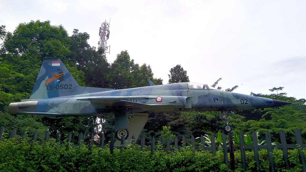 TS-0502_TNI_AU_Northrop_F-5E_Tiger_II_Bandung