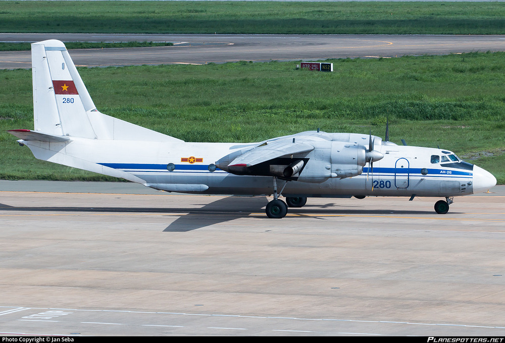 280-vietnam-peoples-air-force-antonov-an-26_PlanespottersNet_1036133_1d30af2872_o