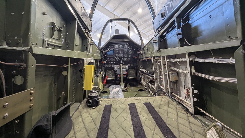 PXL_20260401_203524332