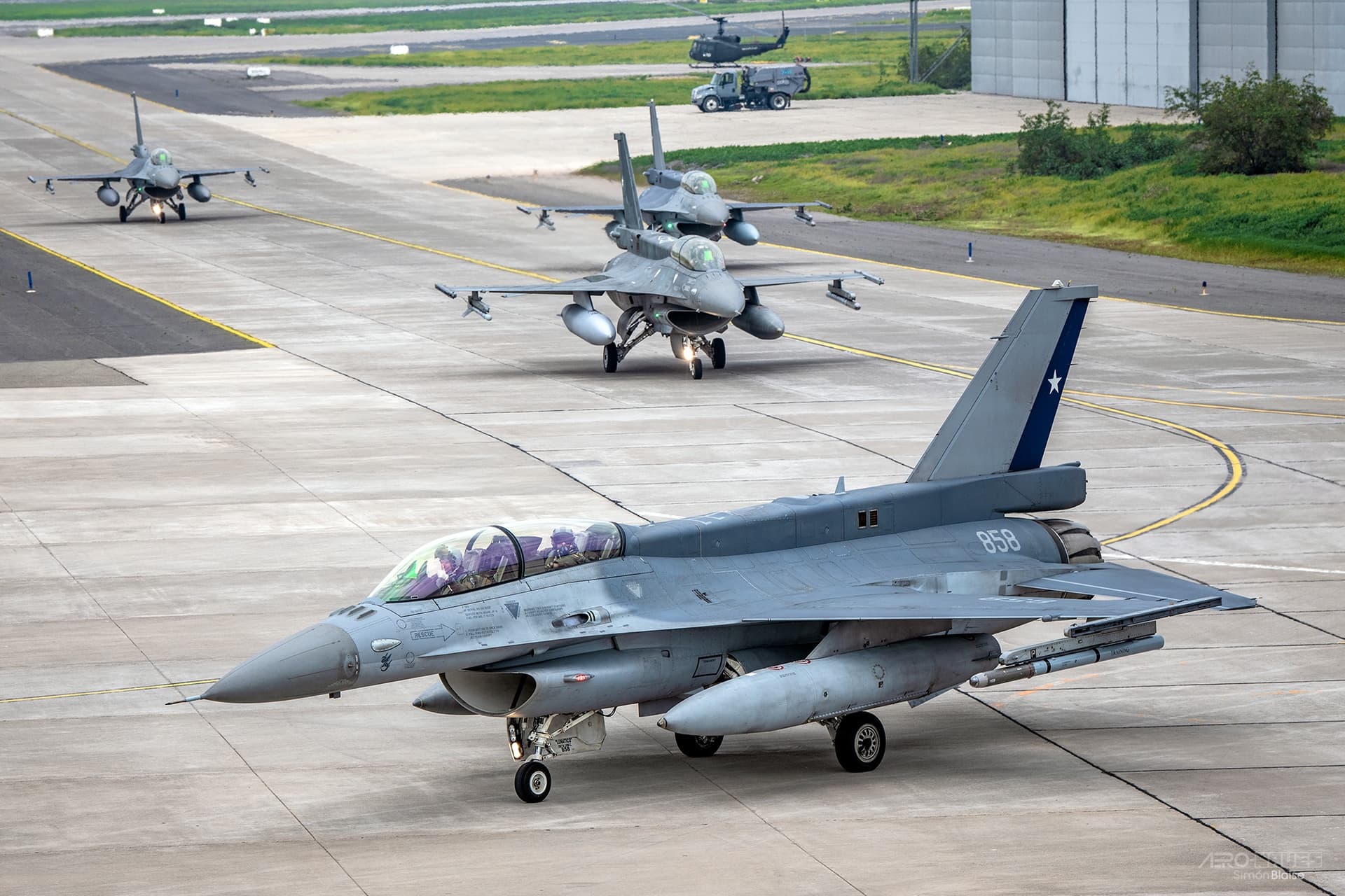 571098 Herpa Wings 1:200 U.S. Air Force Lockheed Martin F-16C