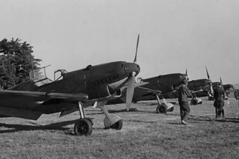 Messerschmitt-Bf-109-C3-2-MG-FF-JG130-Me109C-800x532