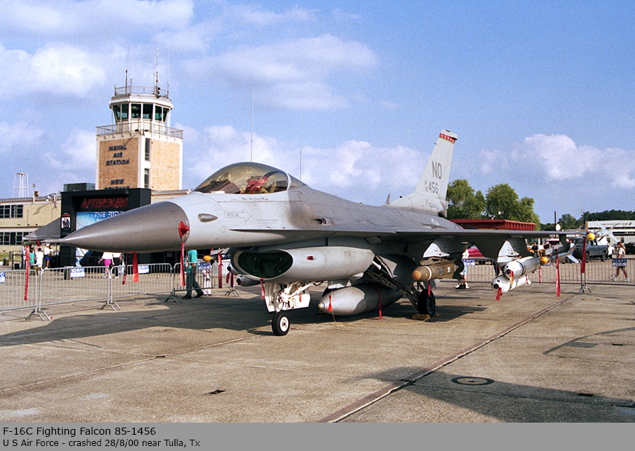 F-16C-85-1456 AGM-65 on inner pylon