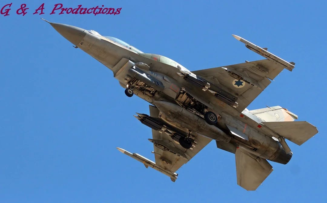 dev-f-16i-missing-inboard-station-gbu-39-sdb-i-v0-exjhedy53ppf1