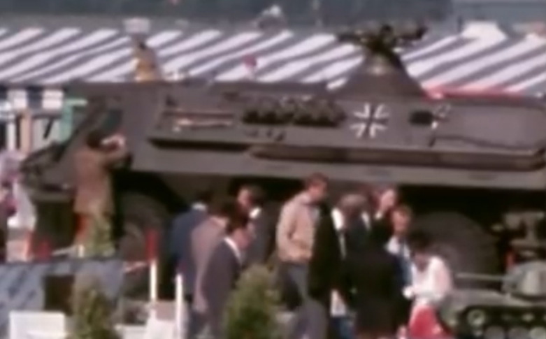 Screenshot_20260423_072612_YouTube