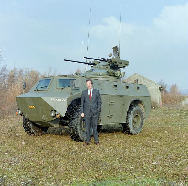 Vickers Valkyr H.20 3