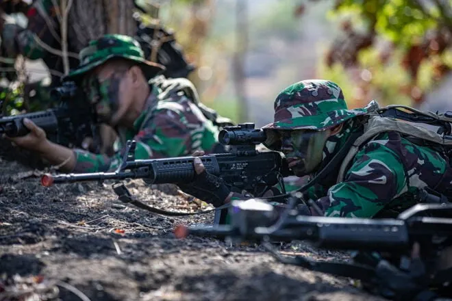 potd-the-pindad-ss2-assault-rifle (1)