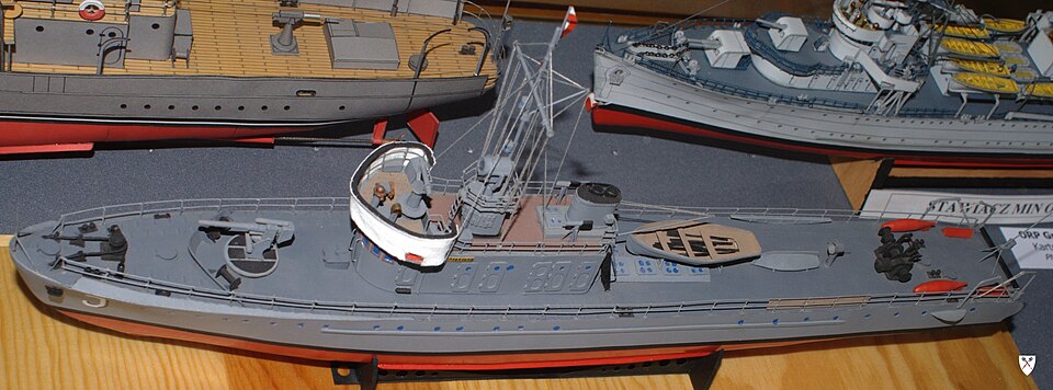 ORP_Jaskółka_model_bok