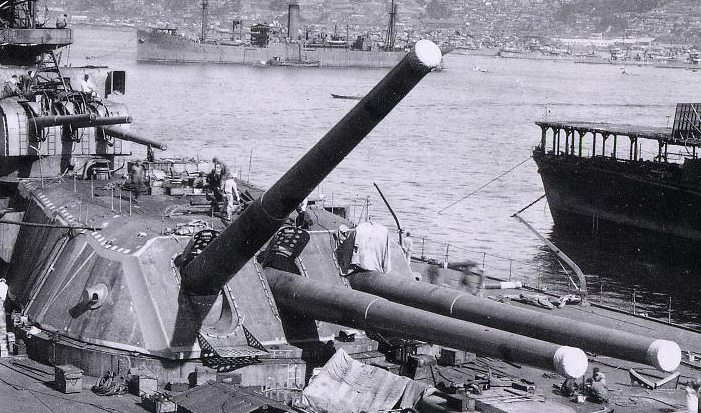 Yamato's_main_battery_guns_18.1”L45_Type_94