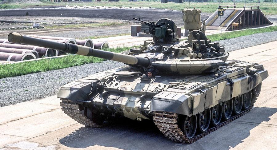 t-72m1m-modernized-t-72m1-offered-for-export-by-russia-2000s-v0-4aaqemobn00d1