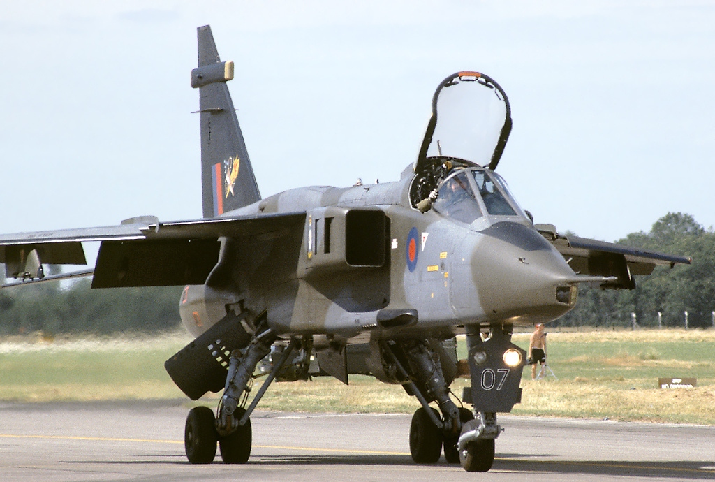 Sepecat_Jaguar_GR1A,_Royal_Air_Force_AN0728145