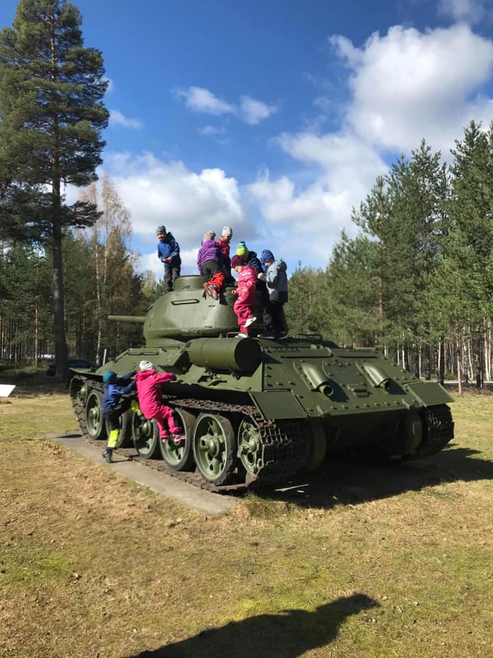 59623165_2300397876744142_8671495050288431104_n