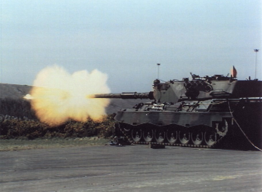 Leopard C1 Royal Ordnance 105mm IWS