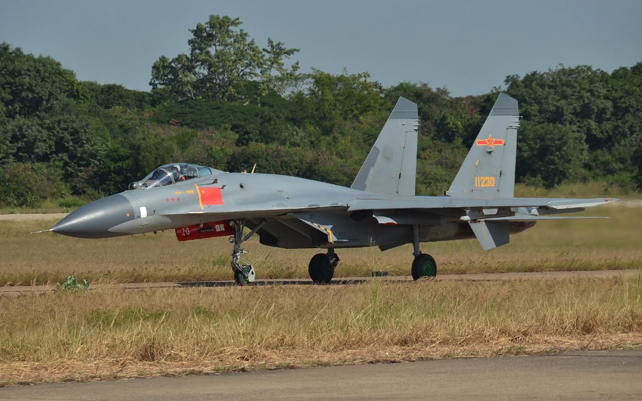 article_falcon_strike_14_flanker11230_exercise2015