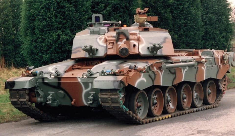 Challenger 2E MVS 580
