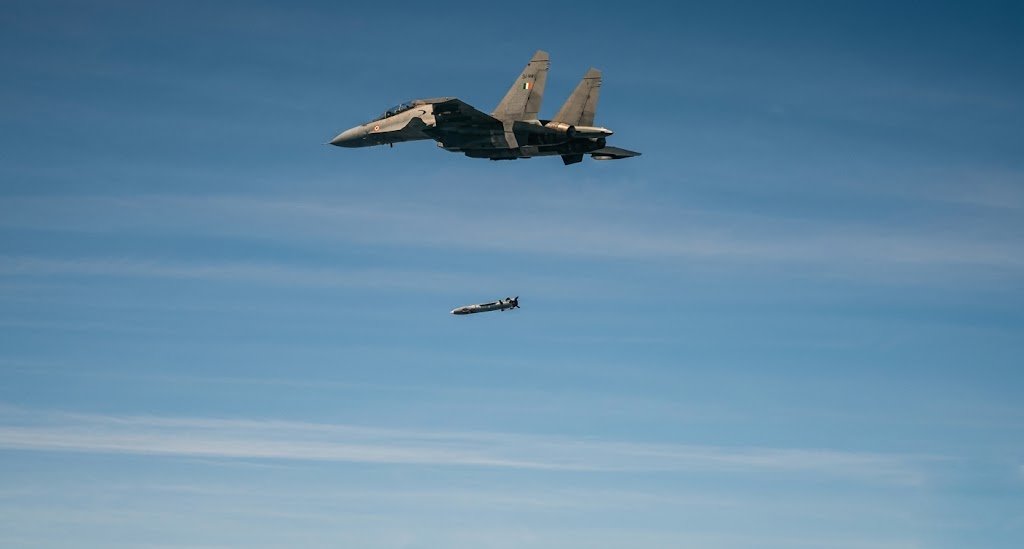 Su30MkI_Rudram2