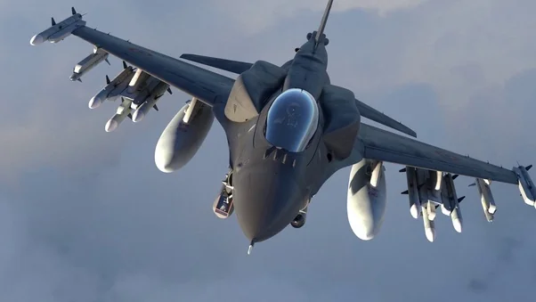 is-it-possible-to-have-triple-rack-a2a-missiles-and-sniper-v0-uh7sayx2fkh61