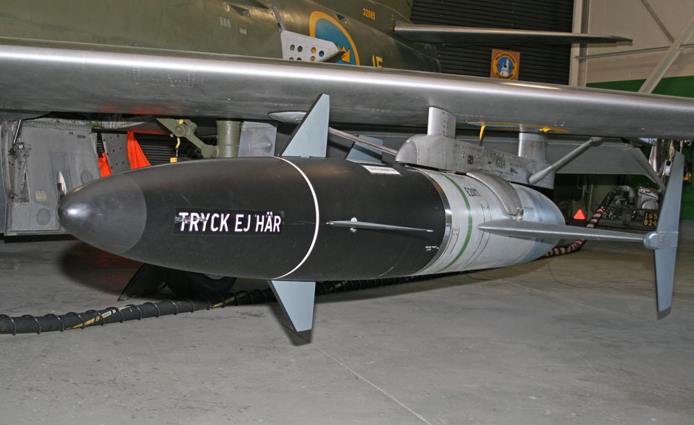 A32A-m-RB04-F15-museum-1000p