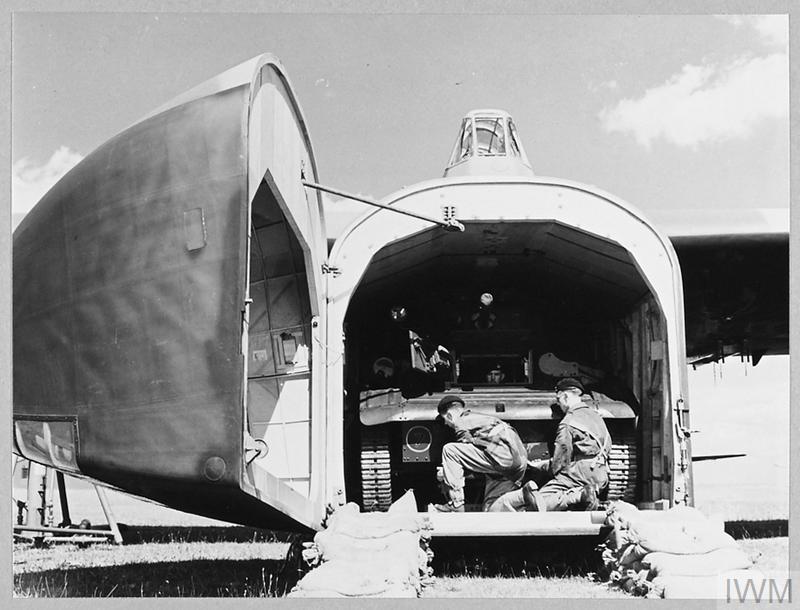 IWM (CH 13381)