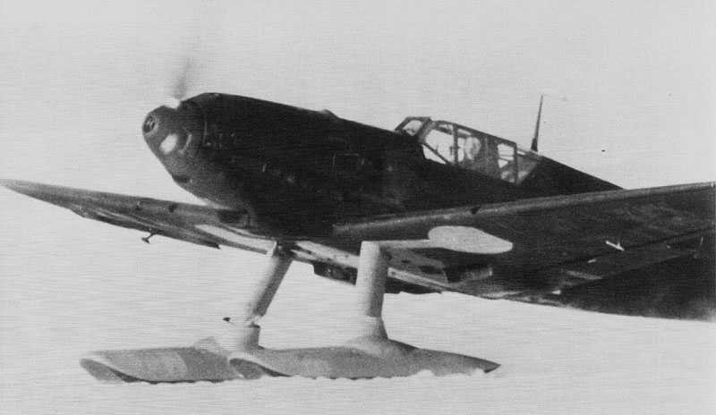 Me109E8-On-Skis-For-Winter-Tests-During-Winter-1941-1942-But-Crashed-After-80-Flights-&-Version-Was-Not-Continued-12f-s