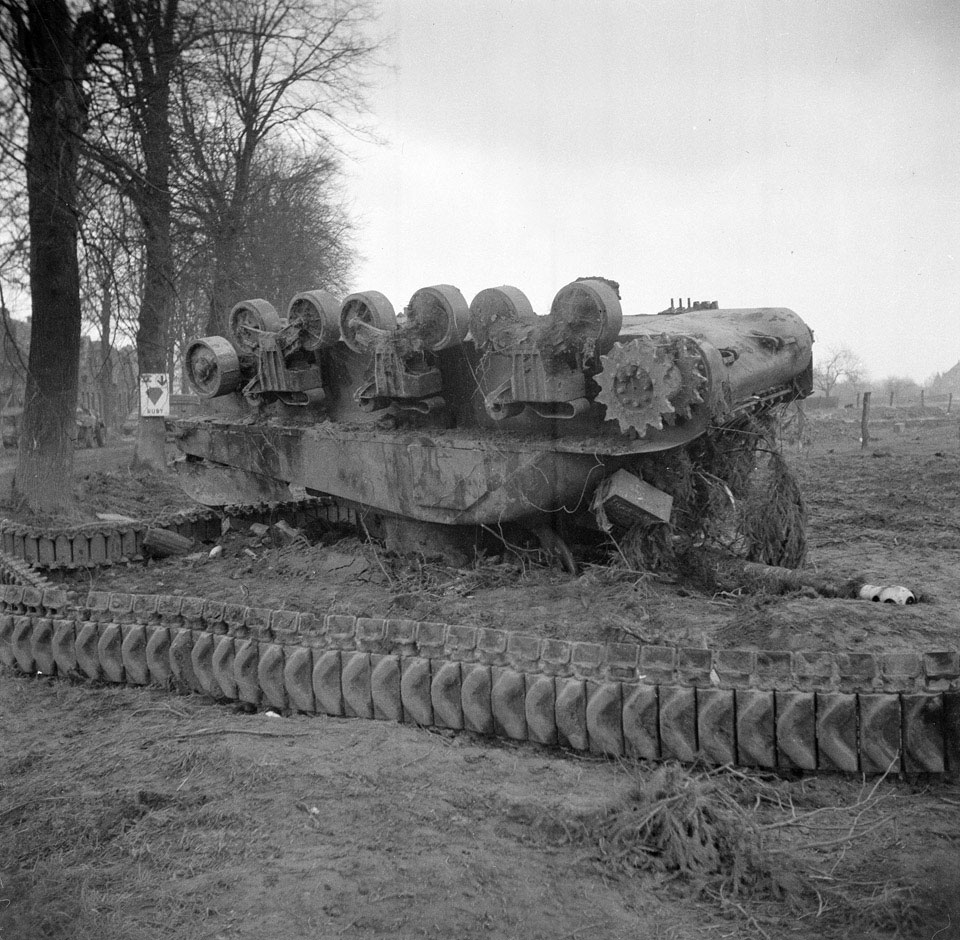 NAM. 1975-03-63-21-139