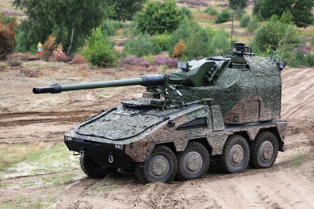 Swiss-Army-KMW-RCH-155